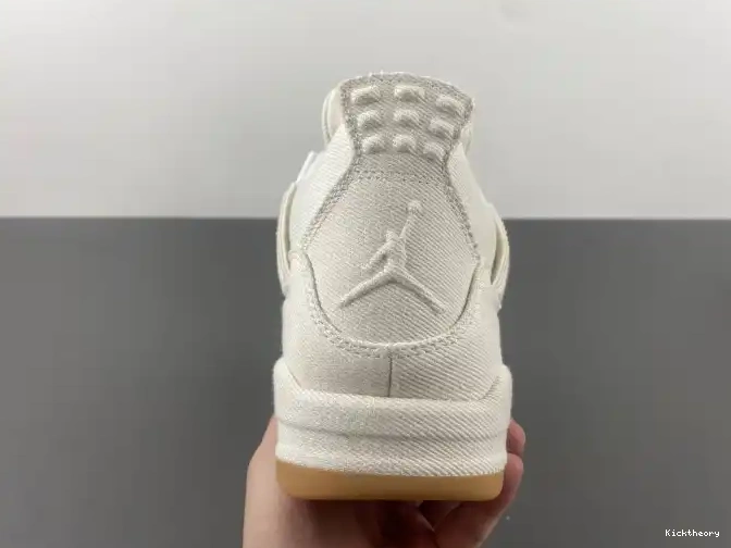 Kick Theory Levi's AO2571-100 4 'White' Air Jordan x 0615